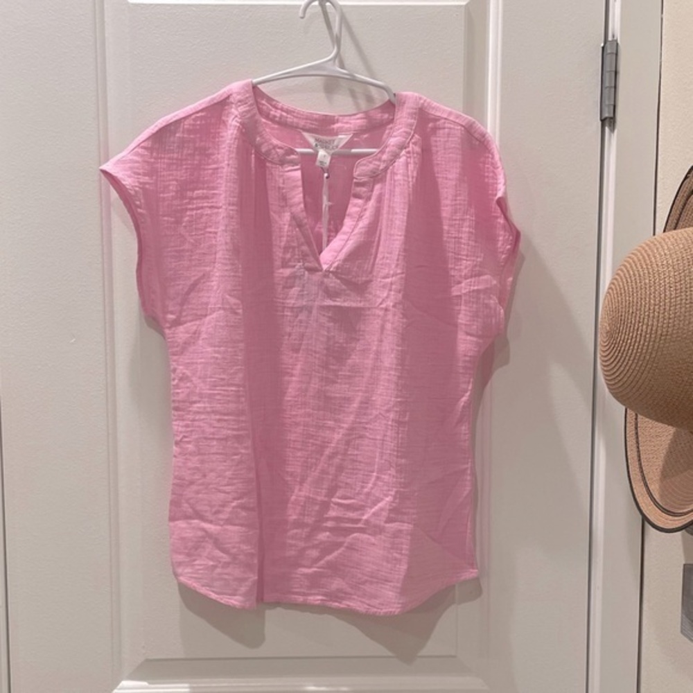 NEW…Market & Spruce Pink V Neck Short Sleeve Top